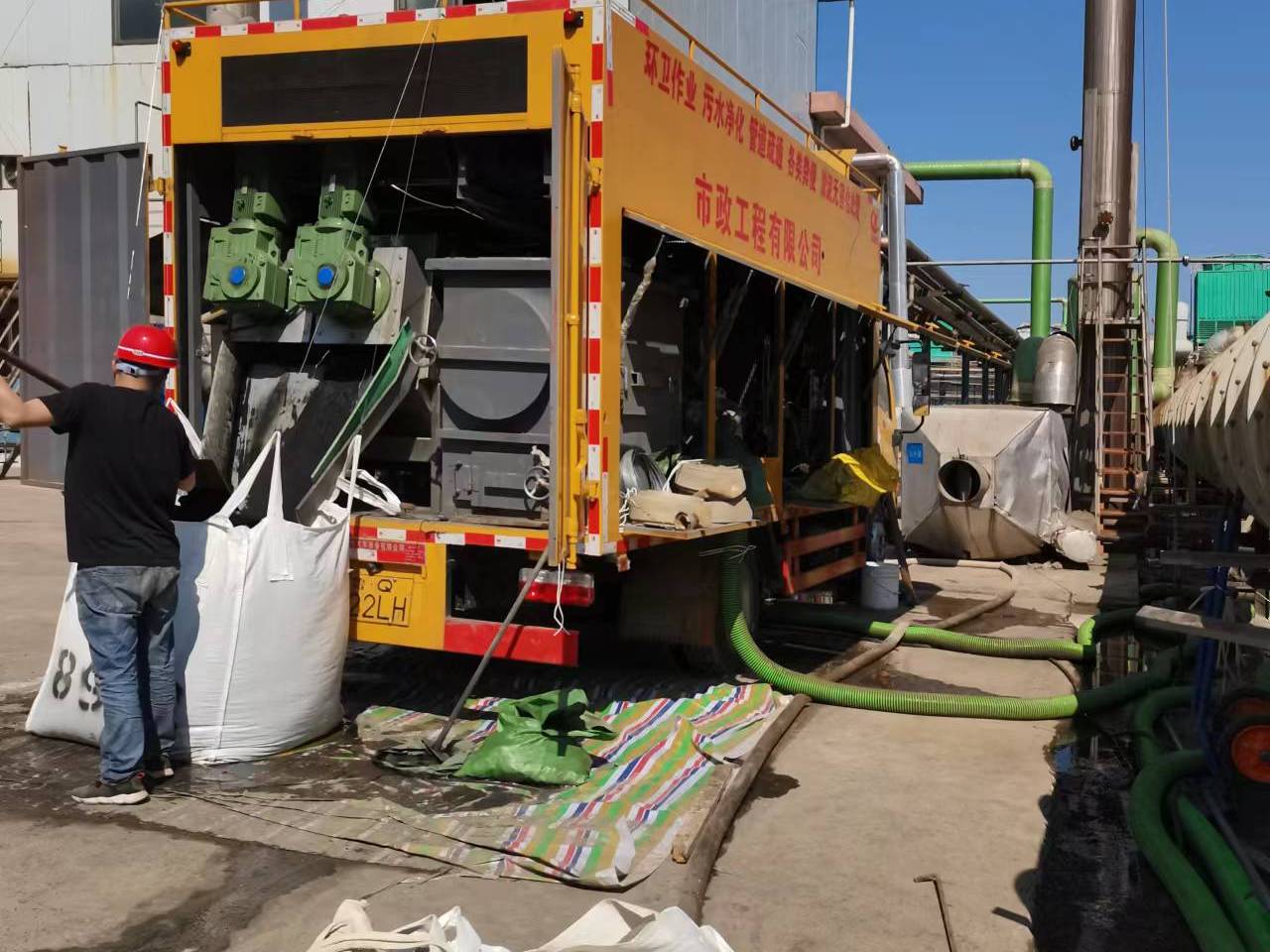 内蒙古淤泥压干处理